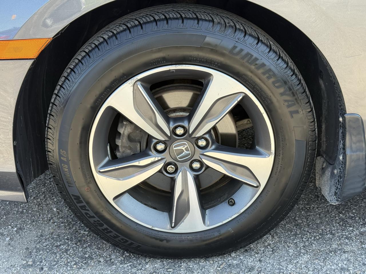 2018 Honda Odyssey EX Photo