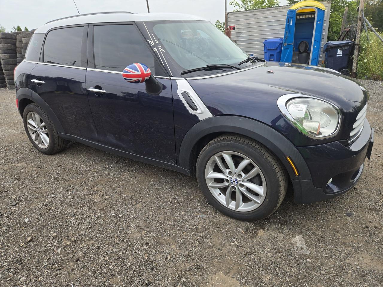 2011 MINI Cooper Countryman  Photo