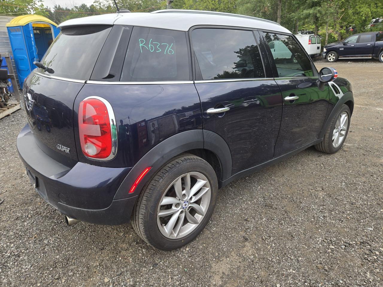 2011 MINI Cooper Countryman  Photo