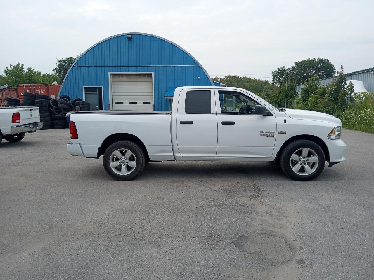 2022 RAM 1500 Classic EXPRESS Photo