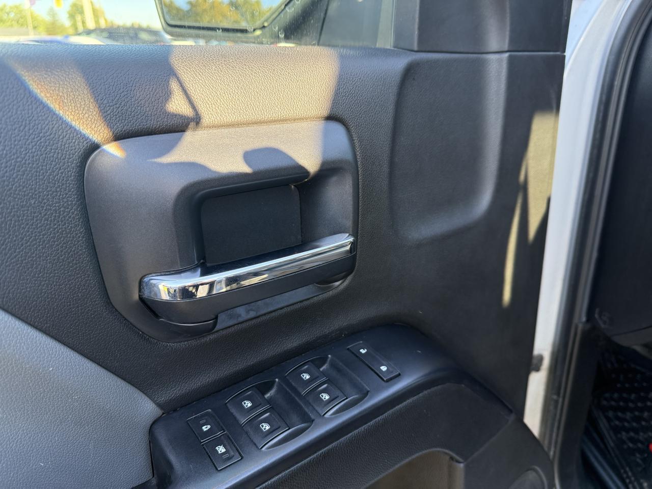 2017 GMC Sierra 1500 4WD DOUBLE CAB 143.5" Photo