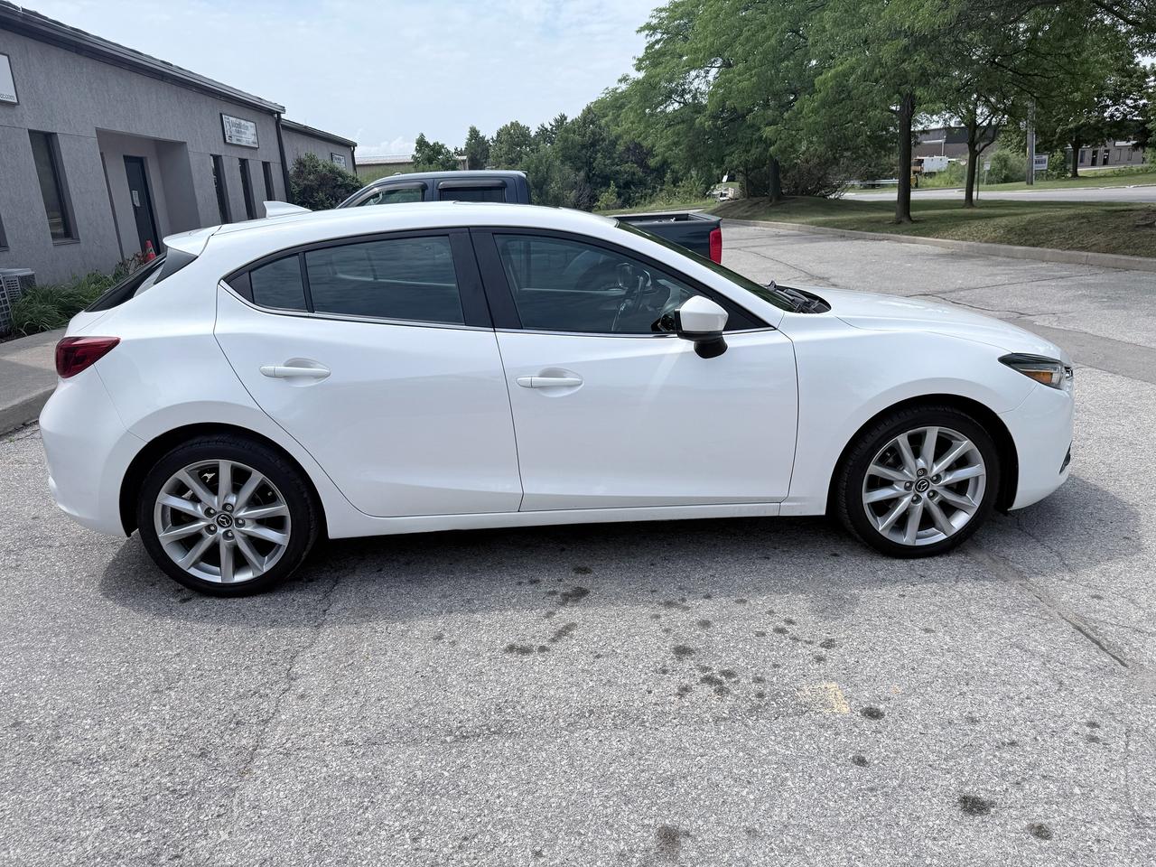 2018 Mazda MAZDA3 GT,6SPD.MANUAL,ONE OWNER,NO ACCIDENTS,CERTIFIED! Photo2