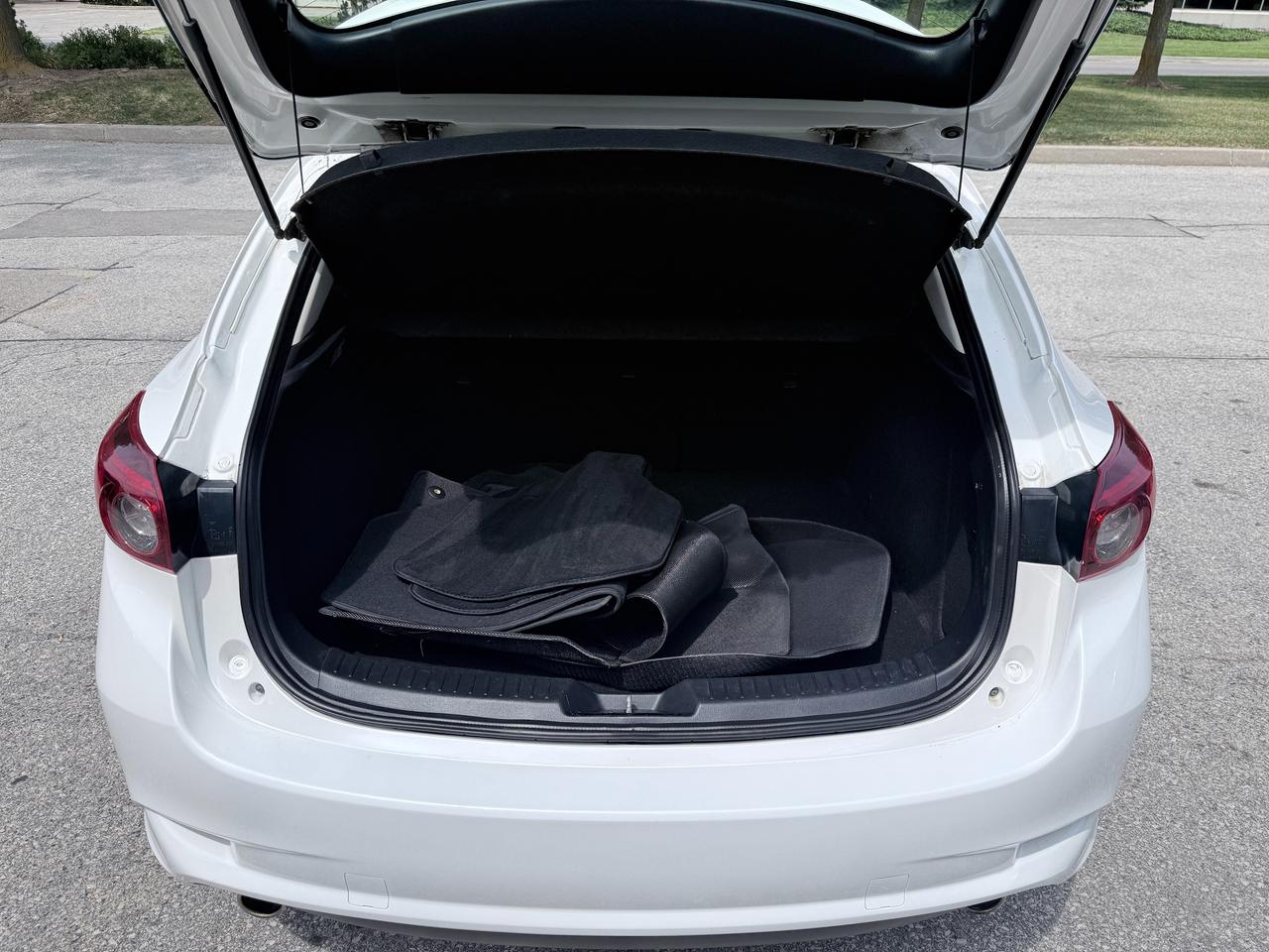 2018 Mazda MAZDA3 GT,6SPD.MANUAL,ONE OWNER,NO ACCIDENTS,CERTIFIED! Photo