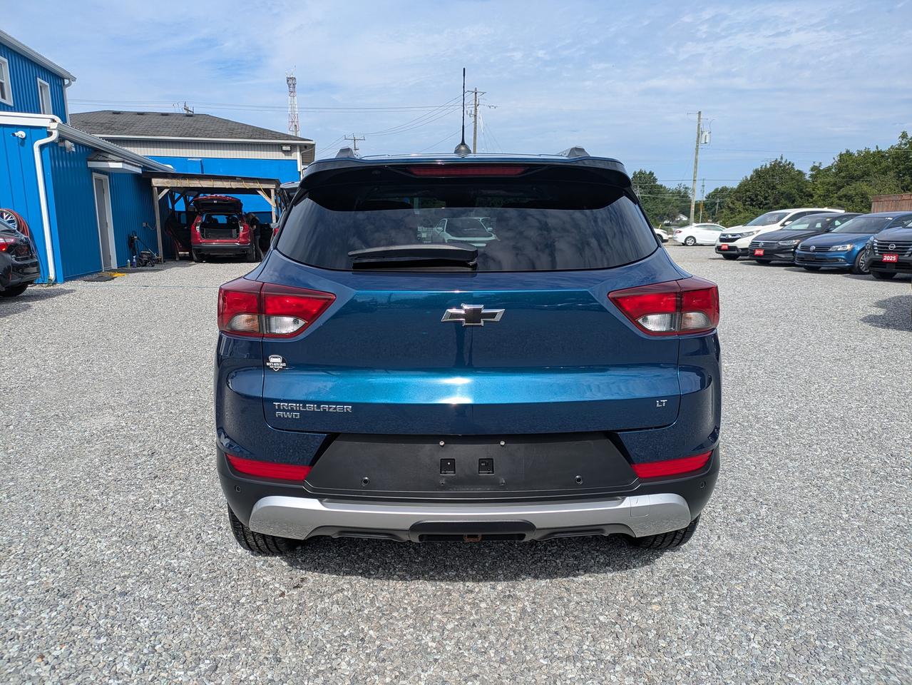 2021 Chevrolet TrailBlazer AWD 4dr LT Photo3