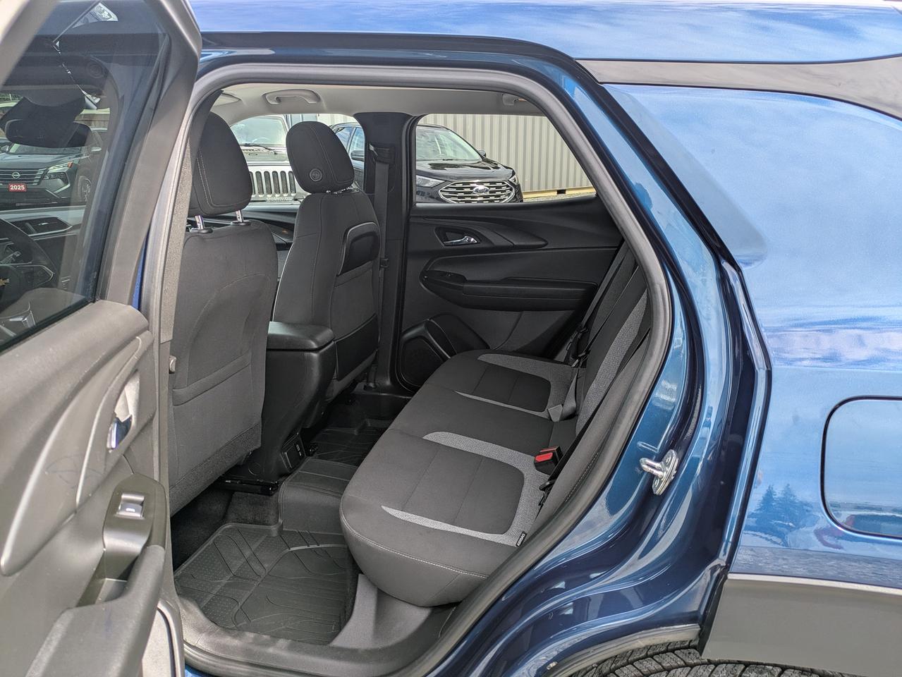 2021 Chevrolet TrailBlazer AWD 4dr LT Photo