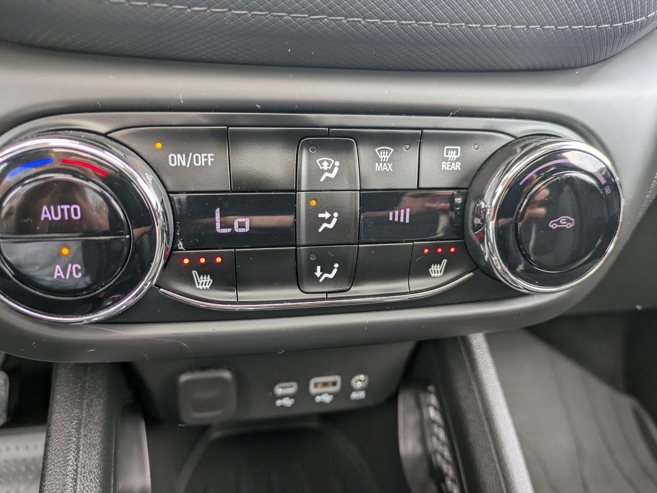 2021 Chevrolet TrailBlazer AWD 4dr LT Photo