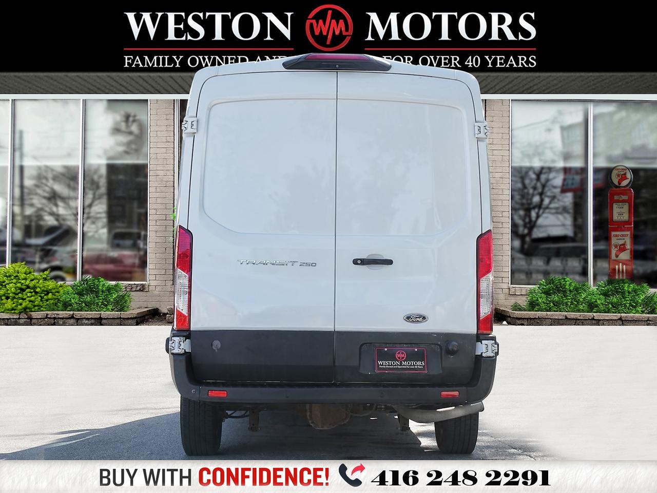 2020 Ford Transit 250 MID ROOF*PARKING SENSORS*LOW KMS*REVERSE CAMERA Photo3