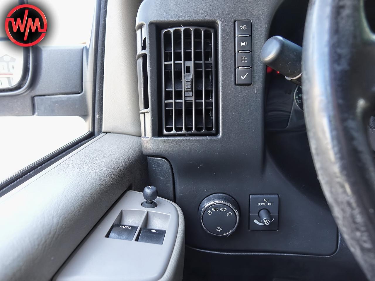 2020 Chevrolet Express 2500 6.0L*SHELVES AND BENCH*EXTENDED*REVERSE CAMERA Photo