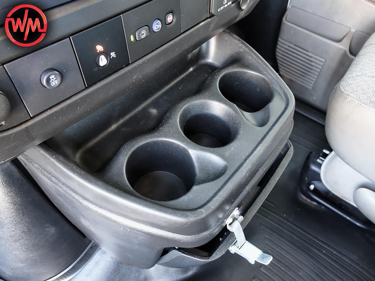 2020 Chevrolet Express 2500 6.0L*SHELVES AND BENCH*EXTENDED*REVERSE CAMERA Photo