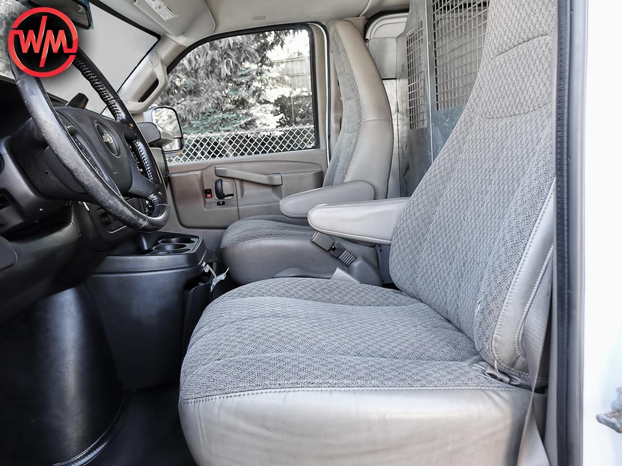 2020 Chevrolet Express 2500 6.0L*SHELVES AND BENCH*EXTENDED*REVERSE CAMERA Photo