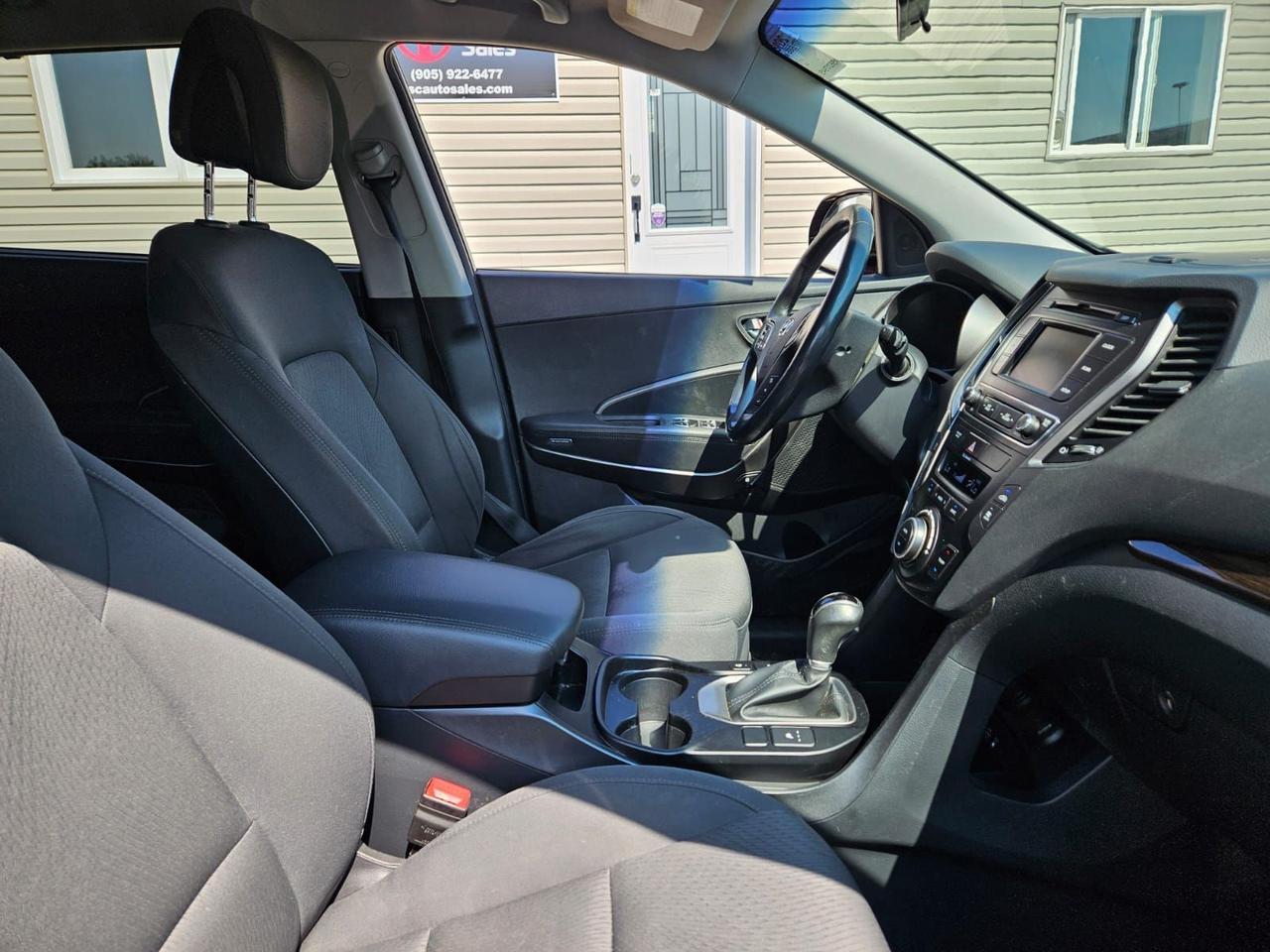 2018 Hyundai Santa Fe XL AWD Premium Photo