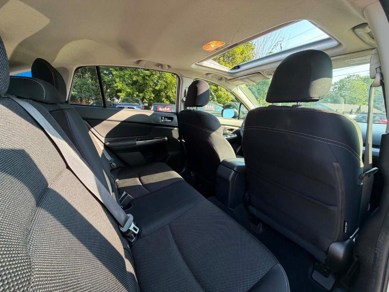 2015 Subaru XV Crosstrek 2.0i w/Touring Pkg Photo