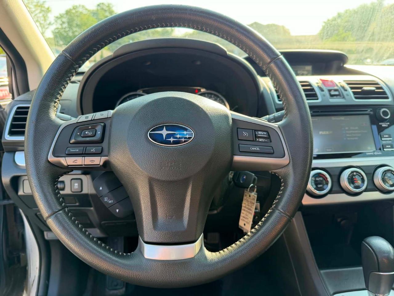 2015 Subaru XV Crosstrek 2.0i w/Touring Pkg Photo