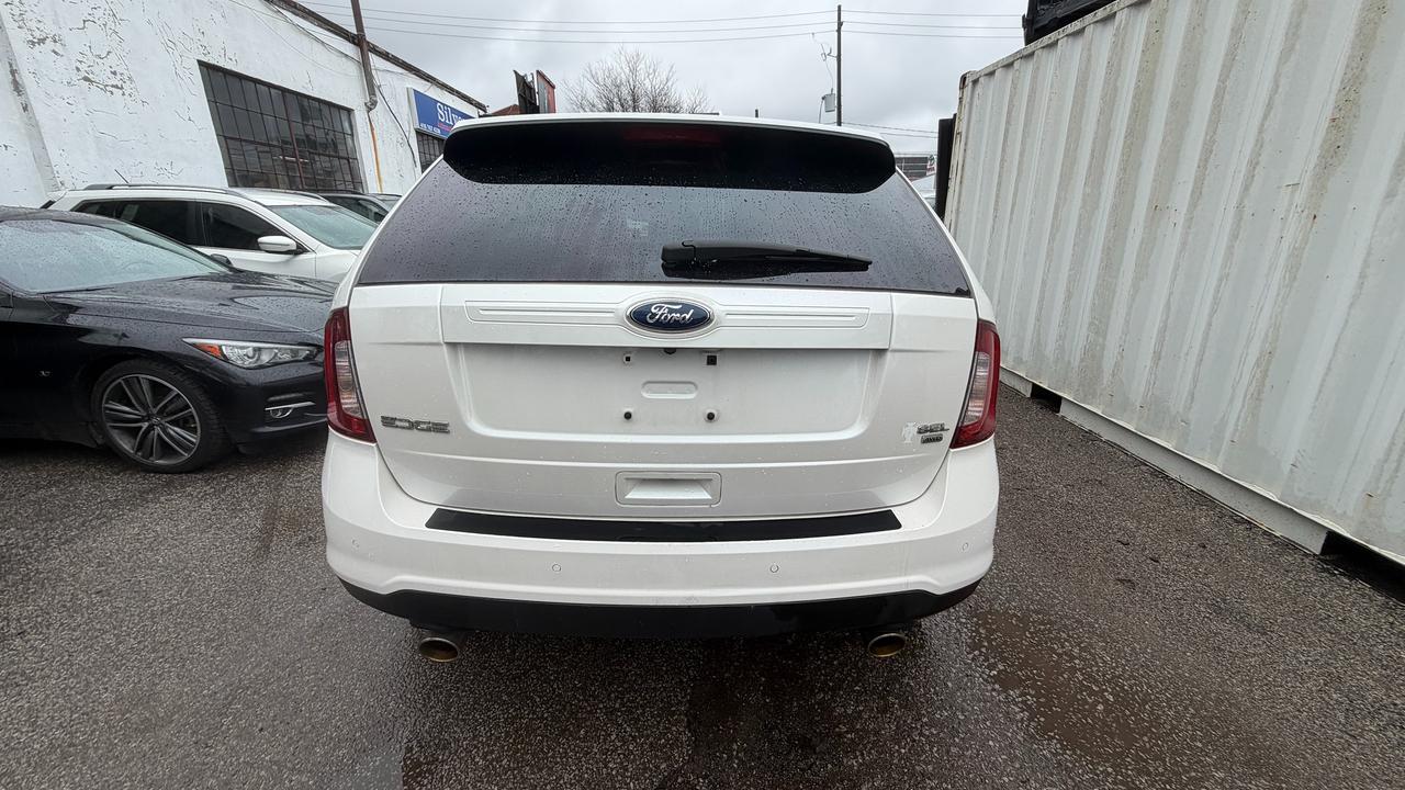 2013 Ford Edge SEL Photo