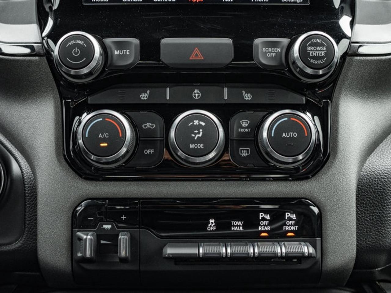 2020 RAM 1500 Big Horn Photo