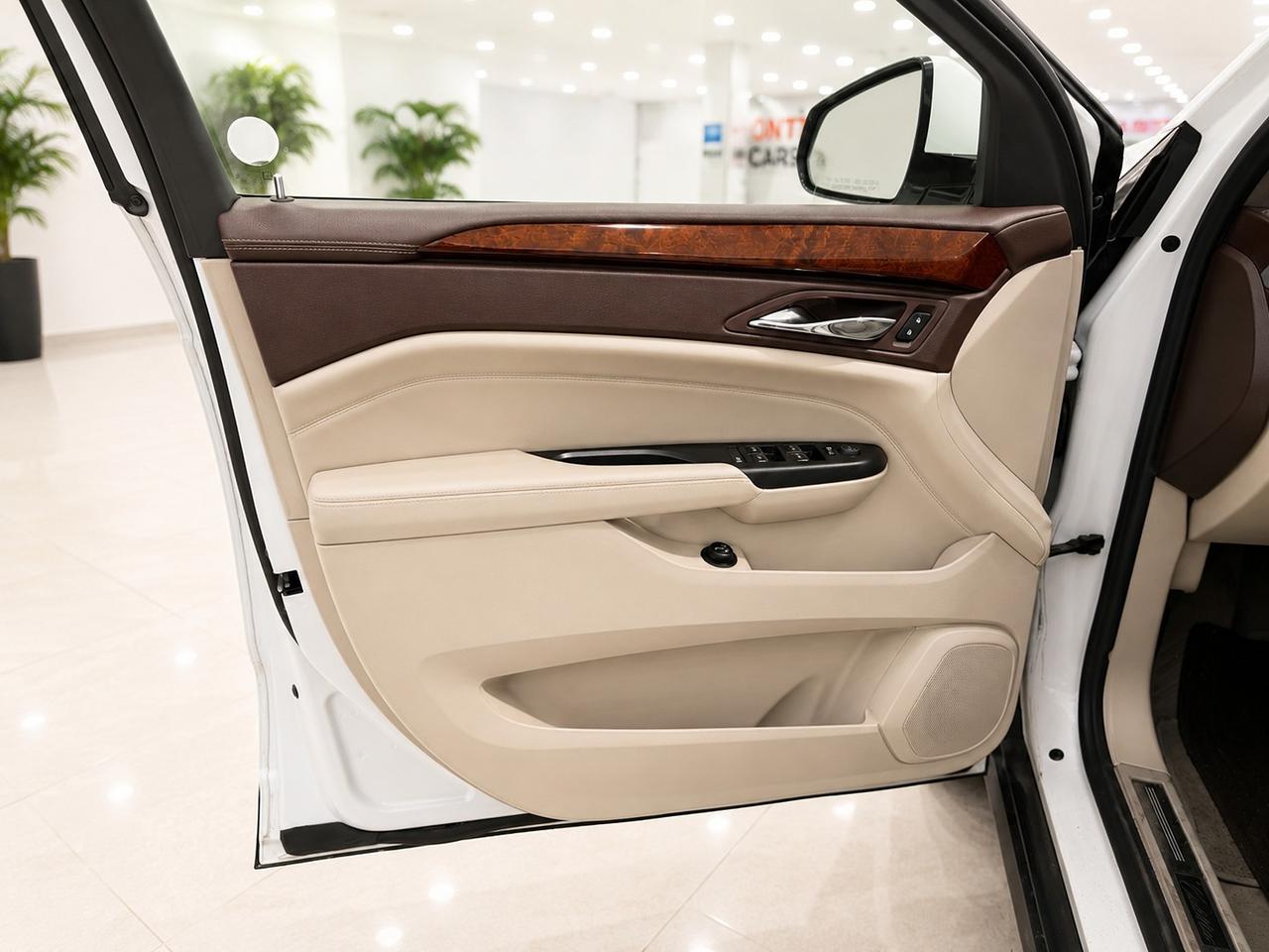 2014 Cadillac SRX Performance Photo