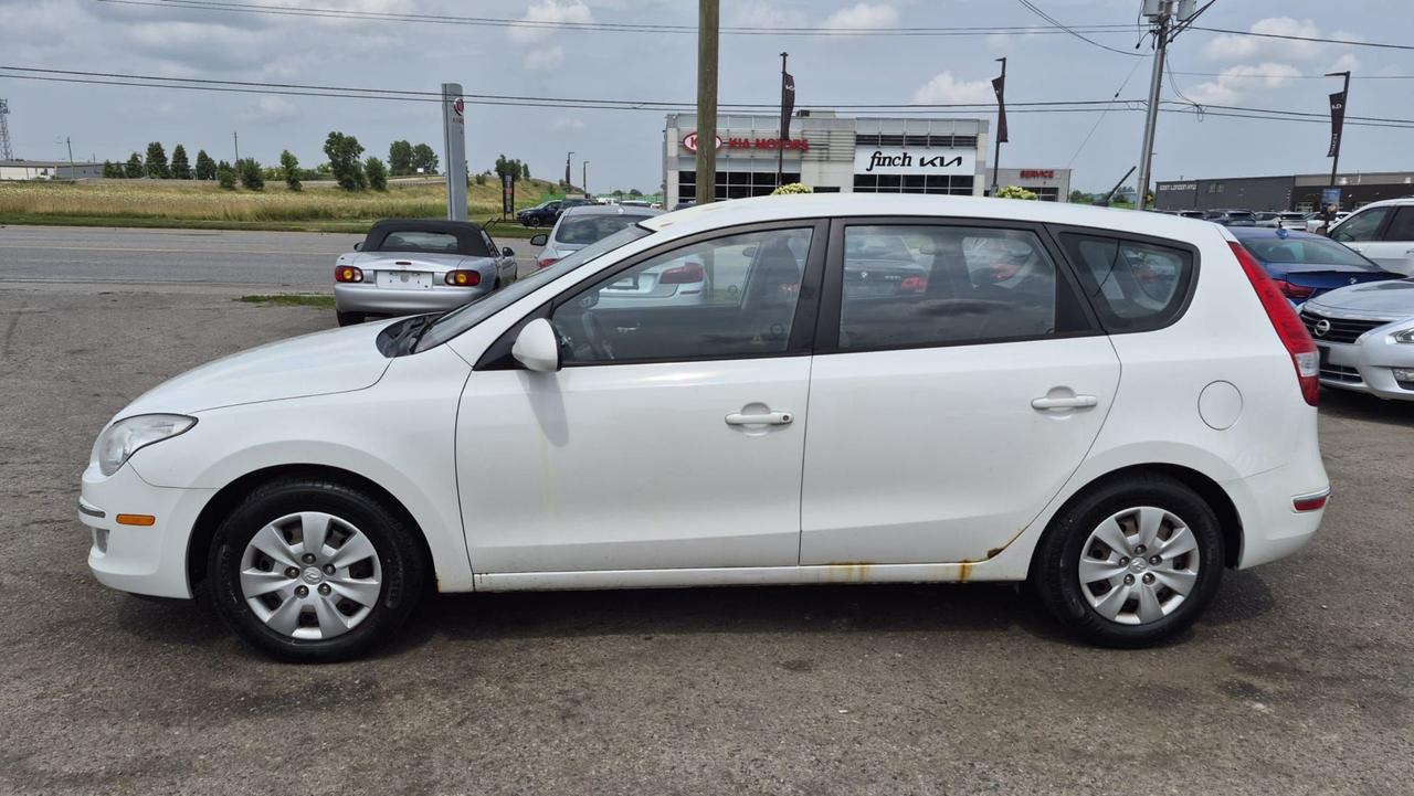 2010 Hyundai Elantra Touring GLS, MANUAL, WAGON, 4 CYL, CERTIFIED Photo