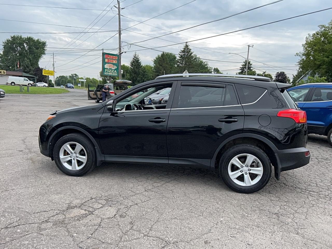 2013 Toyota RAV4 XLE Photo