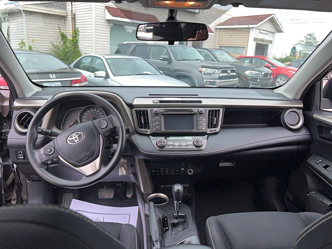2013 Toyota RAV4 XLE Photo