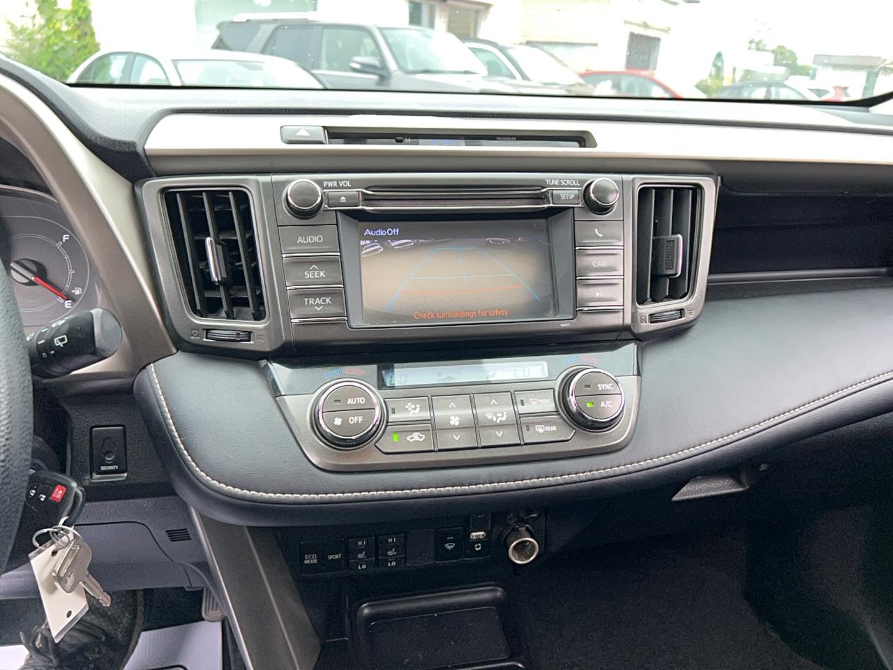 2013 Toyota RAV4 XLE Photo