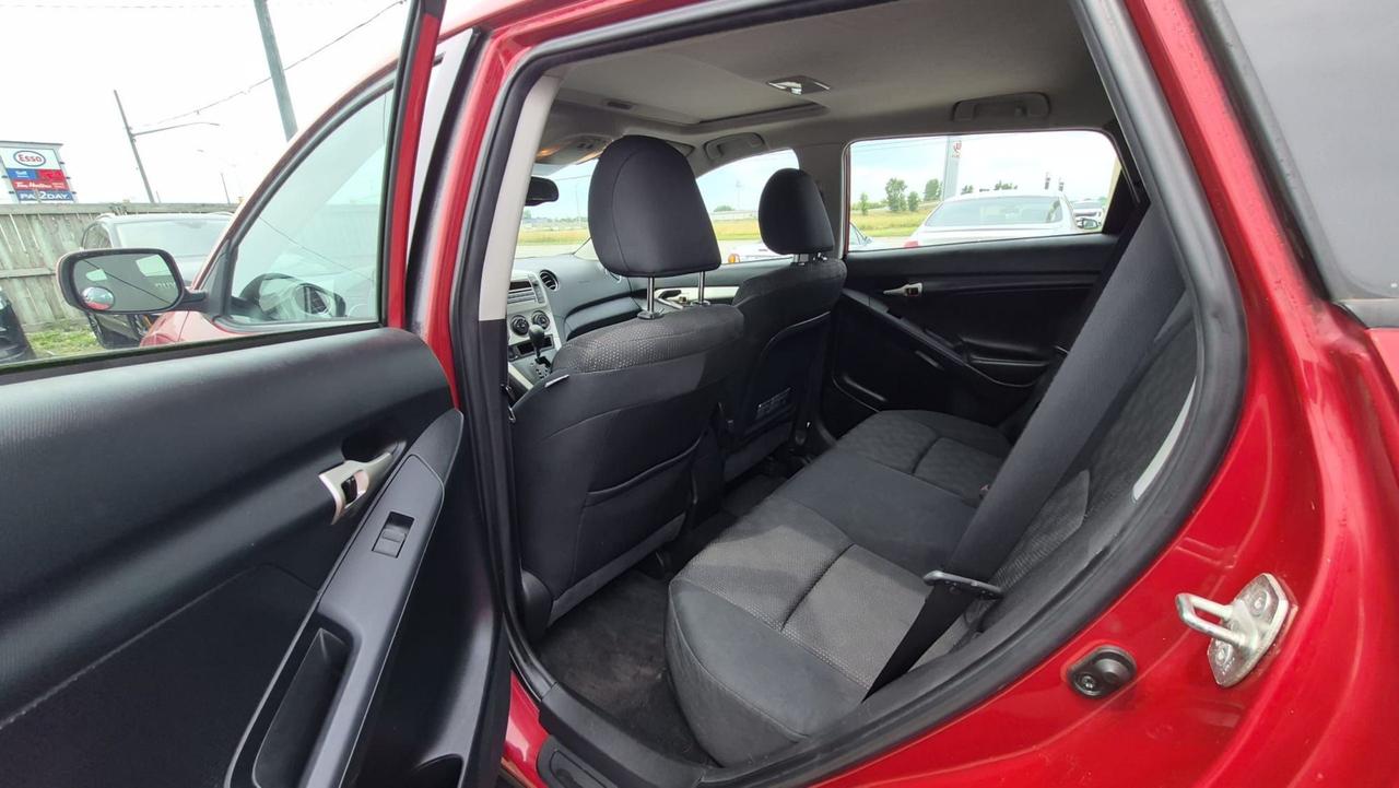 2009 Pontiac Vibe AWD, 4 CYL, AUTO, ALLOYS, TOYOTA ENGINE, AS IS Photo