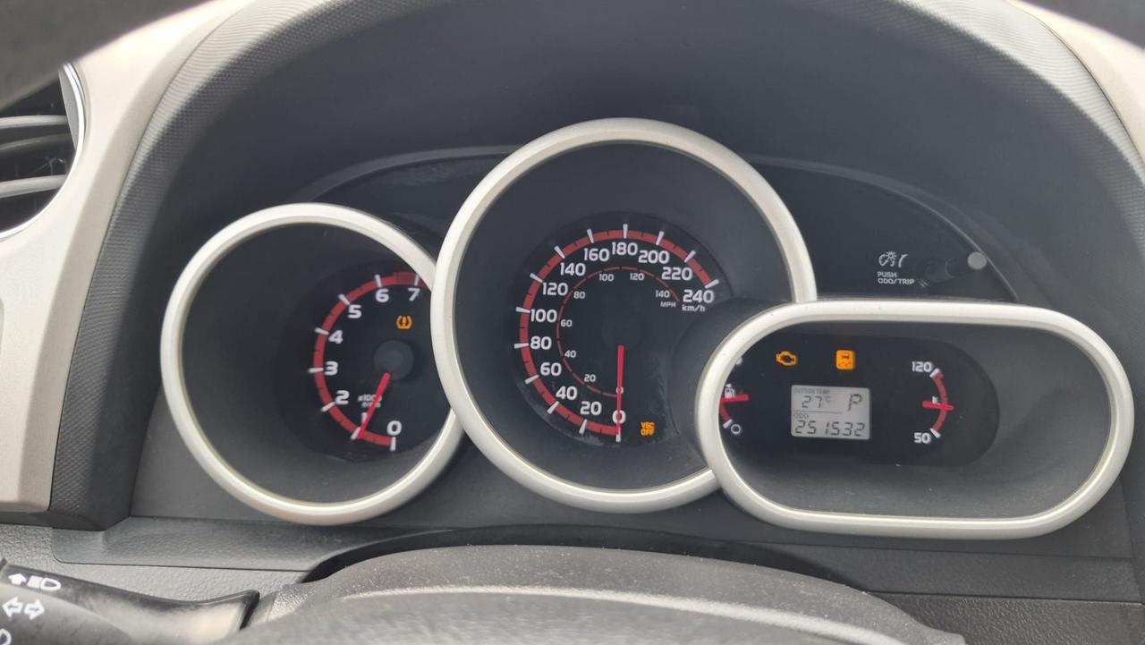 2009 Pontiac Vibe AWD, 4 CYL, AUTO, ALLOYS, TOYOTA ENGINE, AS IS Photo