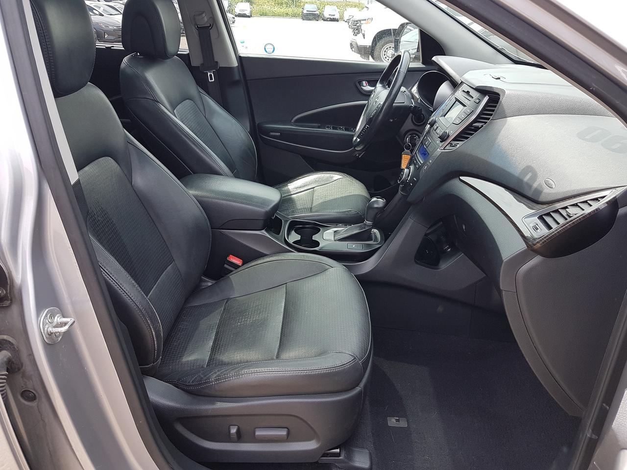 2013 Hyundai Santa Fe XL GLS AWD *LEATHER-SUNROOF* Photo