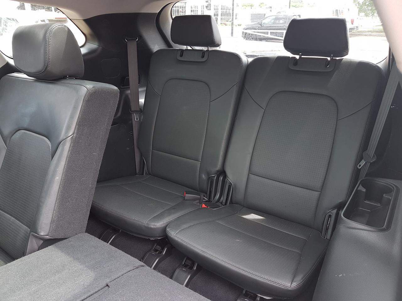 2013 Hyundai Santa Fe XL GLS AWD *LEATHER-SUNROOF* Photo