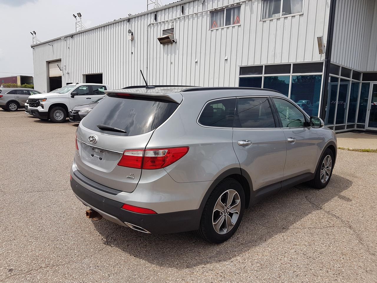 2013 Hyundai Santa Fe XL GLS AWD *LEATHER-SUNROOF* Photo