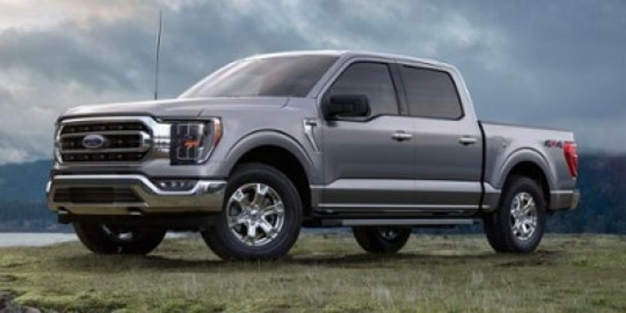 Used 2022 Ford F-150 XL 4WD SuperCrew 5.5' Box **New Arrival** for sale in Winnipeg, MB