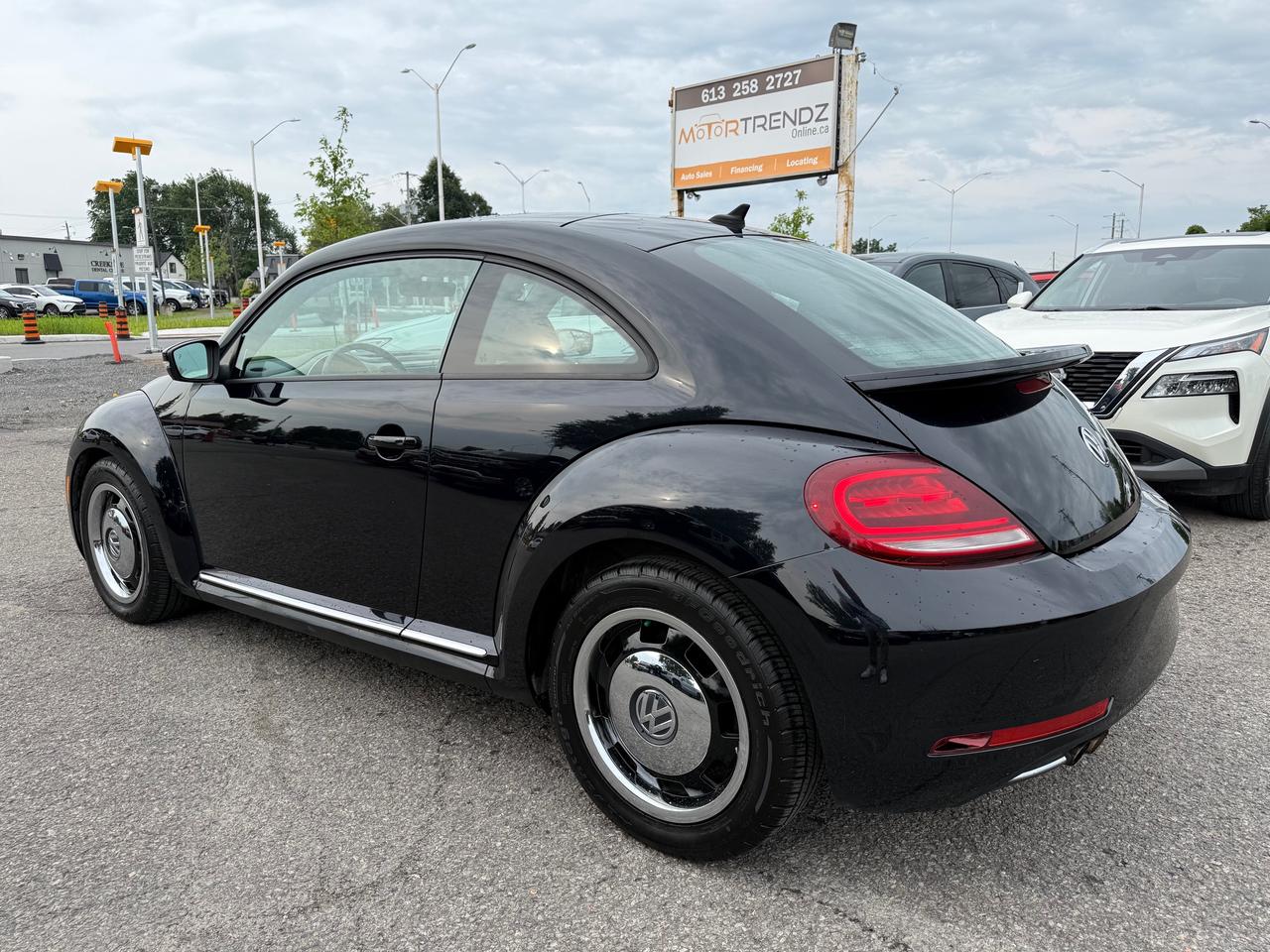 2018 Volkswagen Beetle 2.0 TSI Coast Sunroof! CarPlay! Heat Seats! Photo