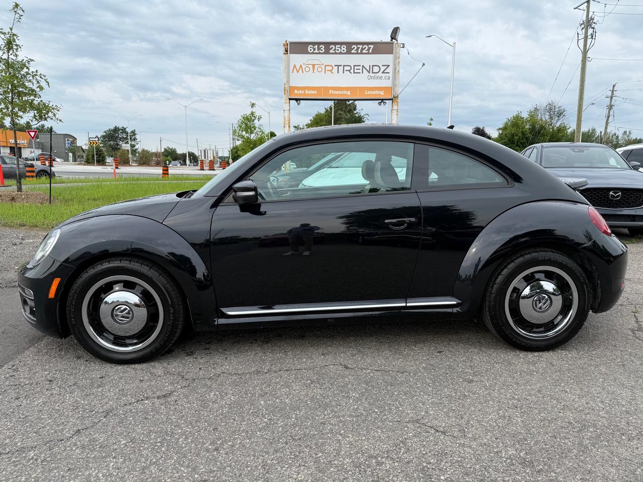 2018 Volkswagen Beetle 2.0 TSI Coast Sunroof! CarPlay! Heat Seats! Photo