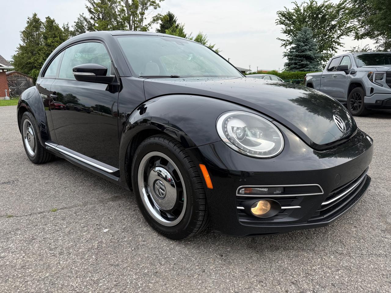 2018 Volkswagen Beetle 2.0 TSI Coast Sunroof! CarPlay! Heat Seats! Photo