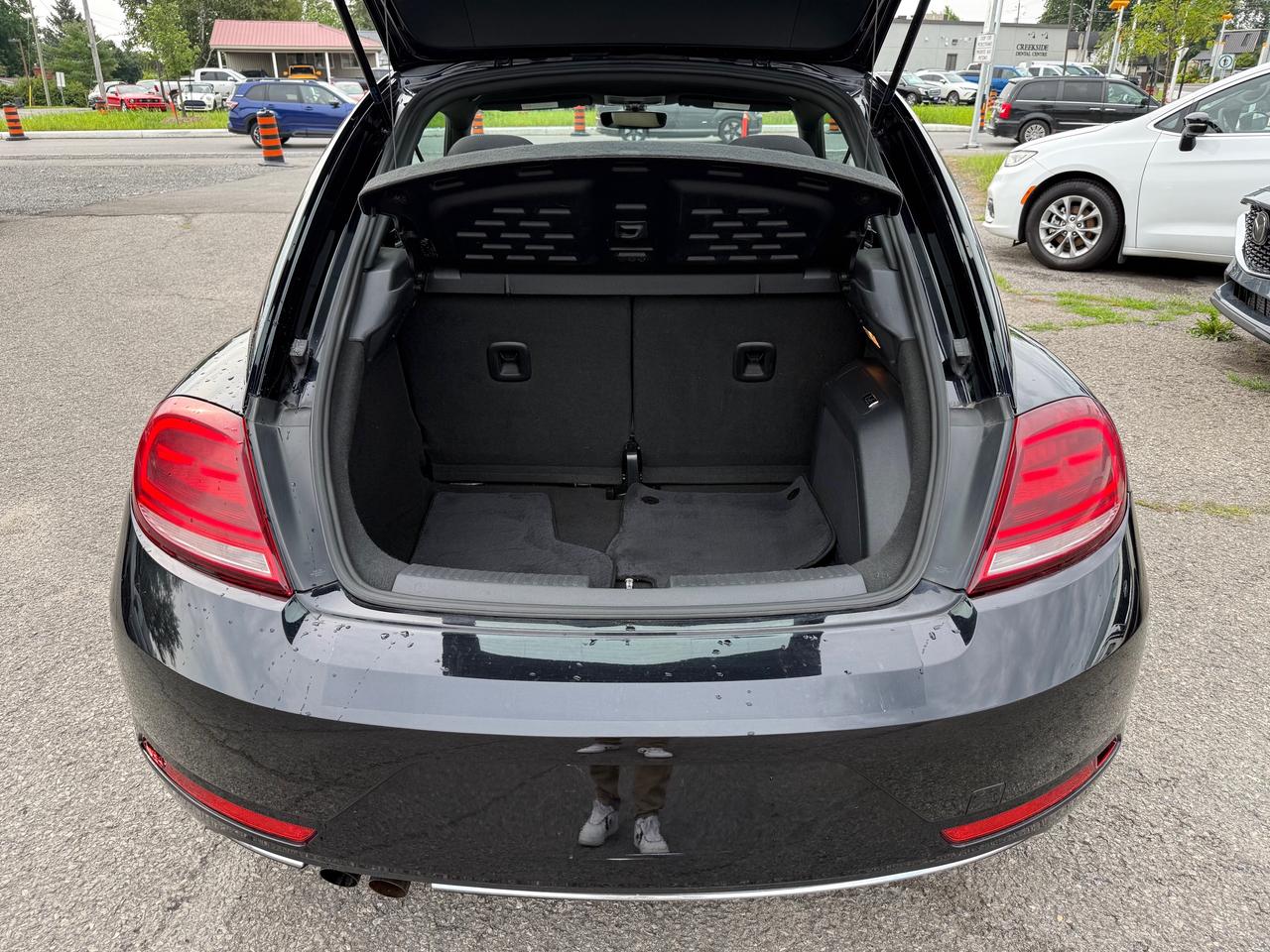 2018 Volkswagen Beetle 2.0 TSI Coast Sunroof! CarPlay! Heat Seats! Photo