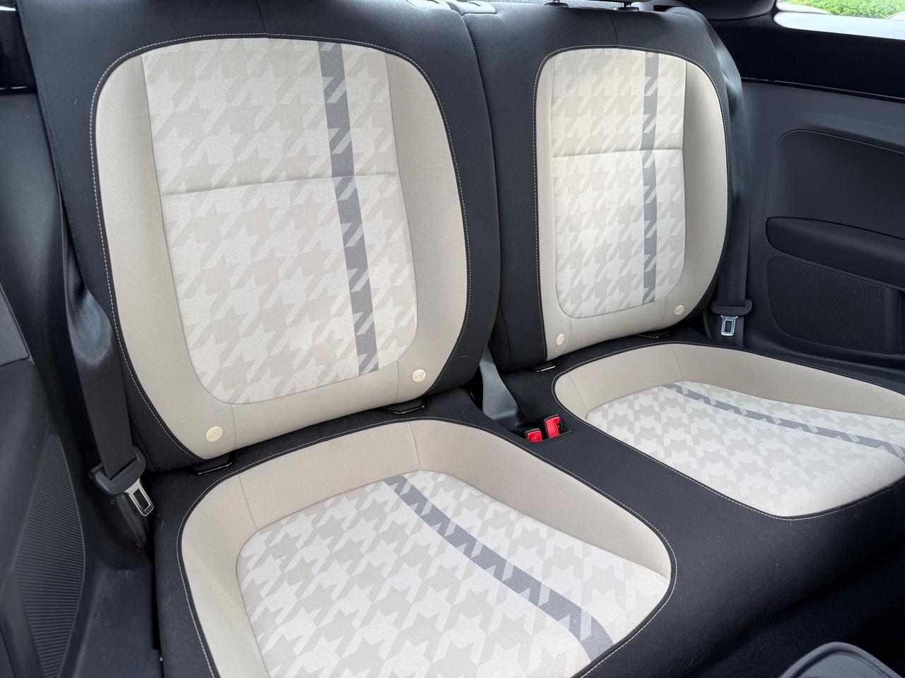 2018 Volkswagen Beetle 2.0 TSI Coast Sunroof! CarPlay! Heat Seats! Photo