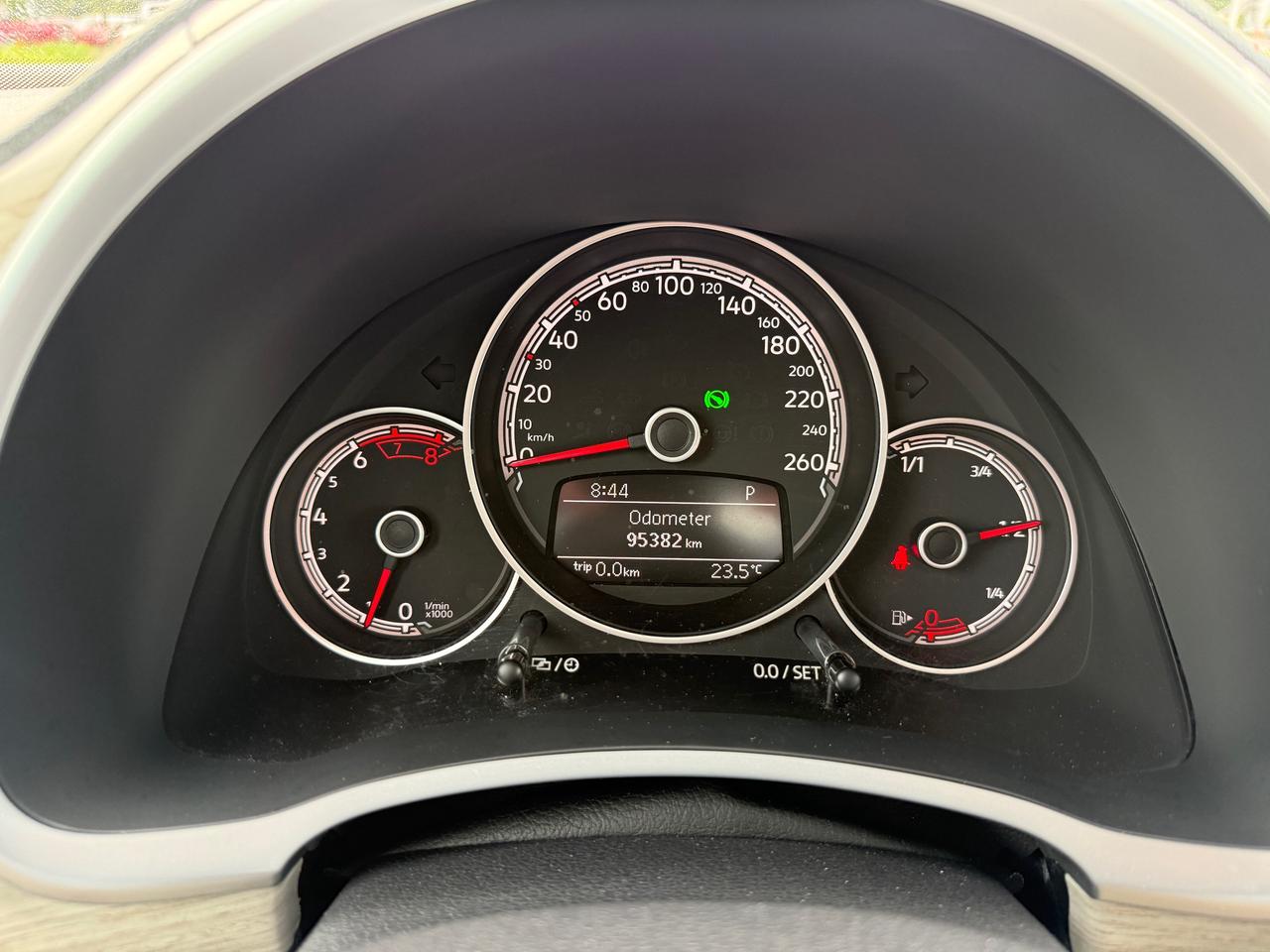 2018 Volkswagen Beetle 2.0 TSI Coast Sunroof! CarPlay! Heat Seats! Photo