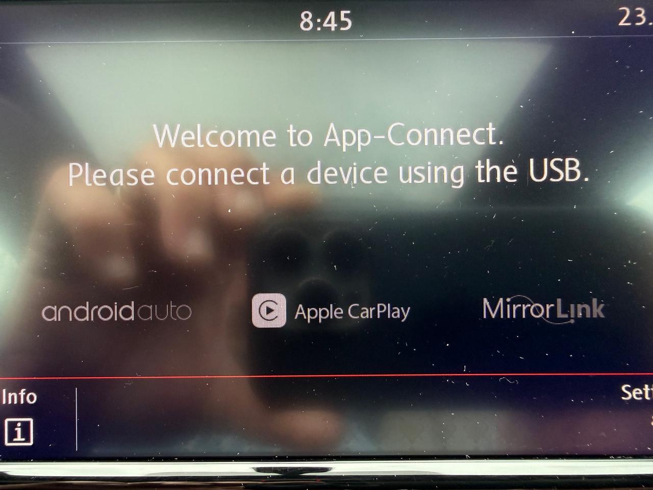 2018 Volkswagen Beetle 2.0 TSI Coast Sunroof! CarPlay! Heat Seats! Photo