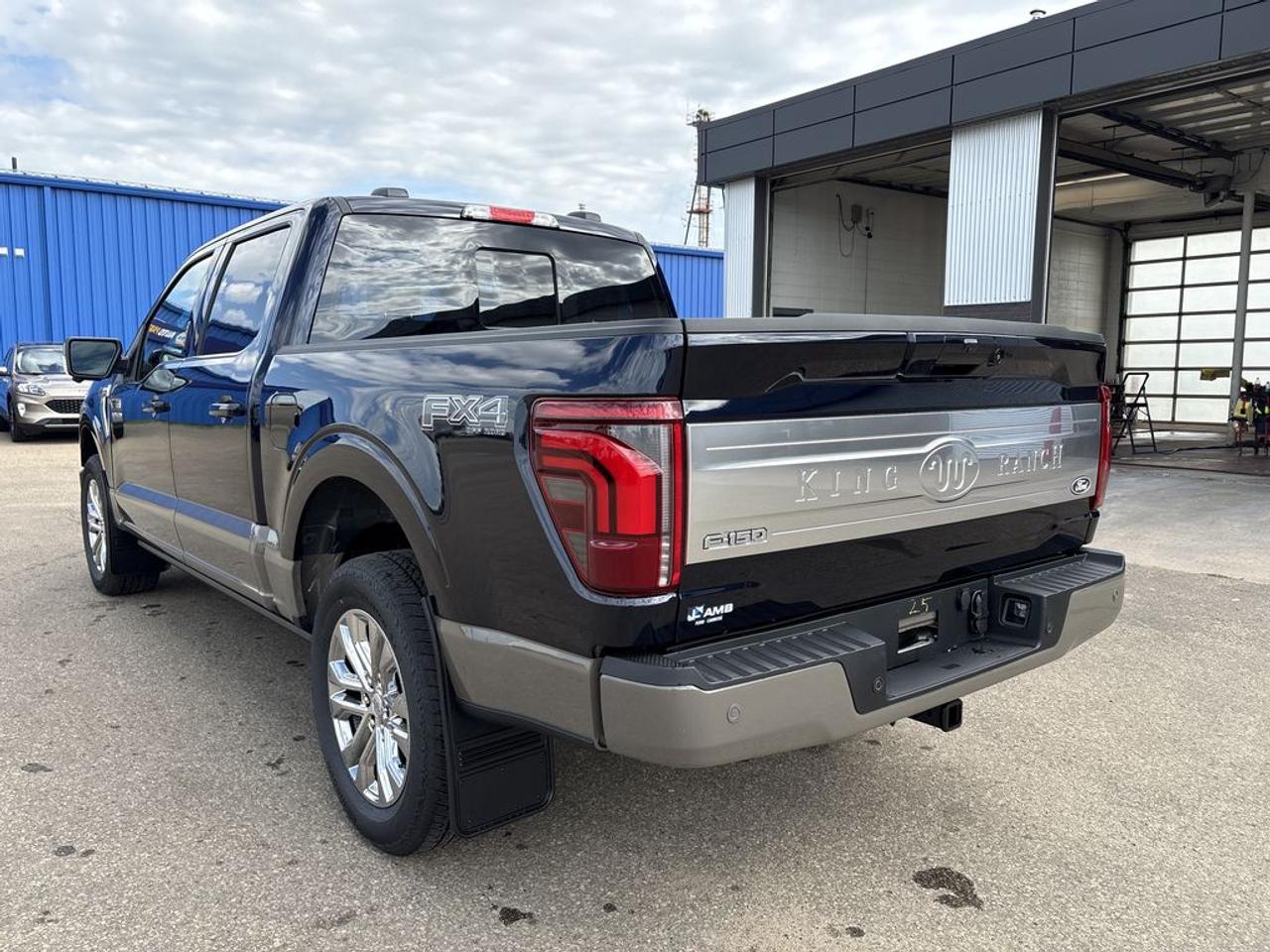 2026 Ford F-150 KING RANCH 5.5' Box 601A Photo4