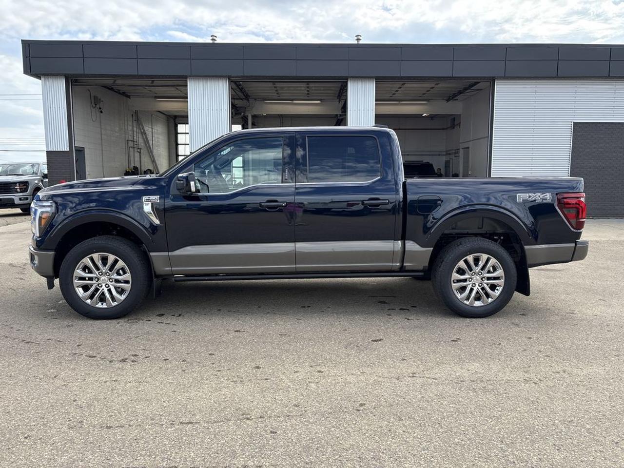 2026 Ford F-150 KING RANCH 5.5' Box 601A Photo3