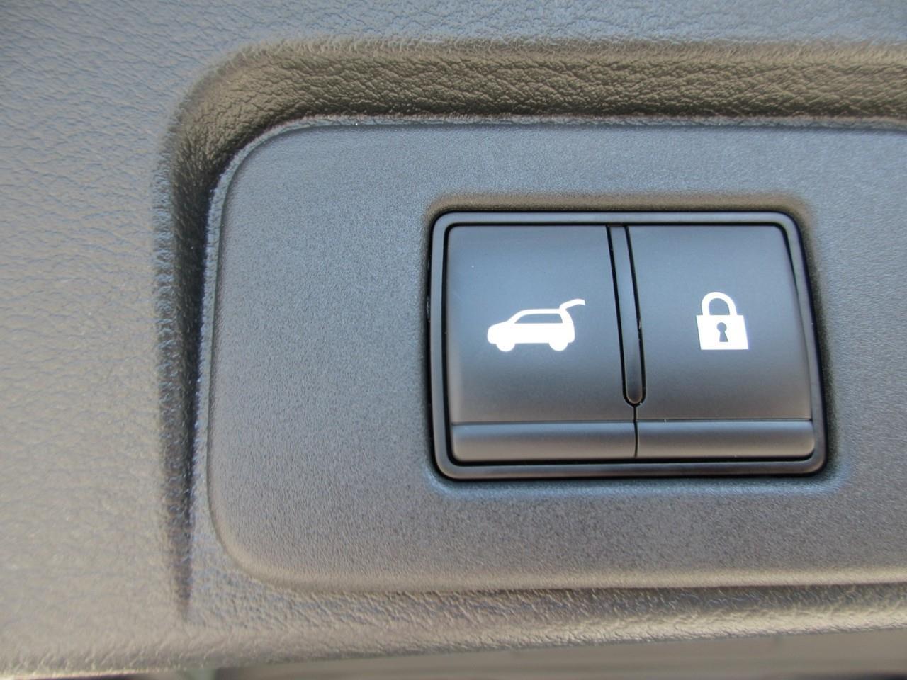 2023 Nissan Rogue Platinum Photo