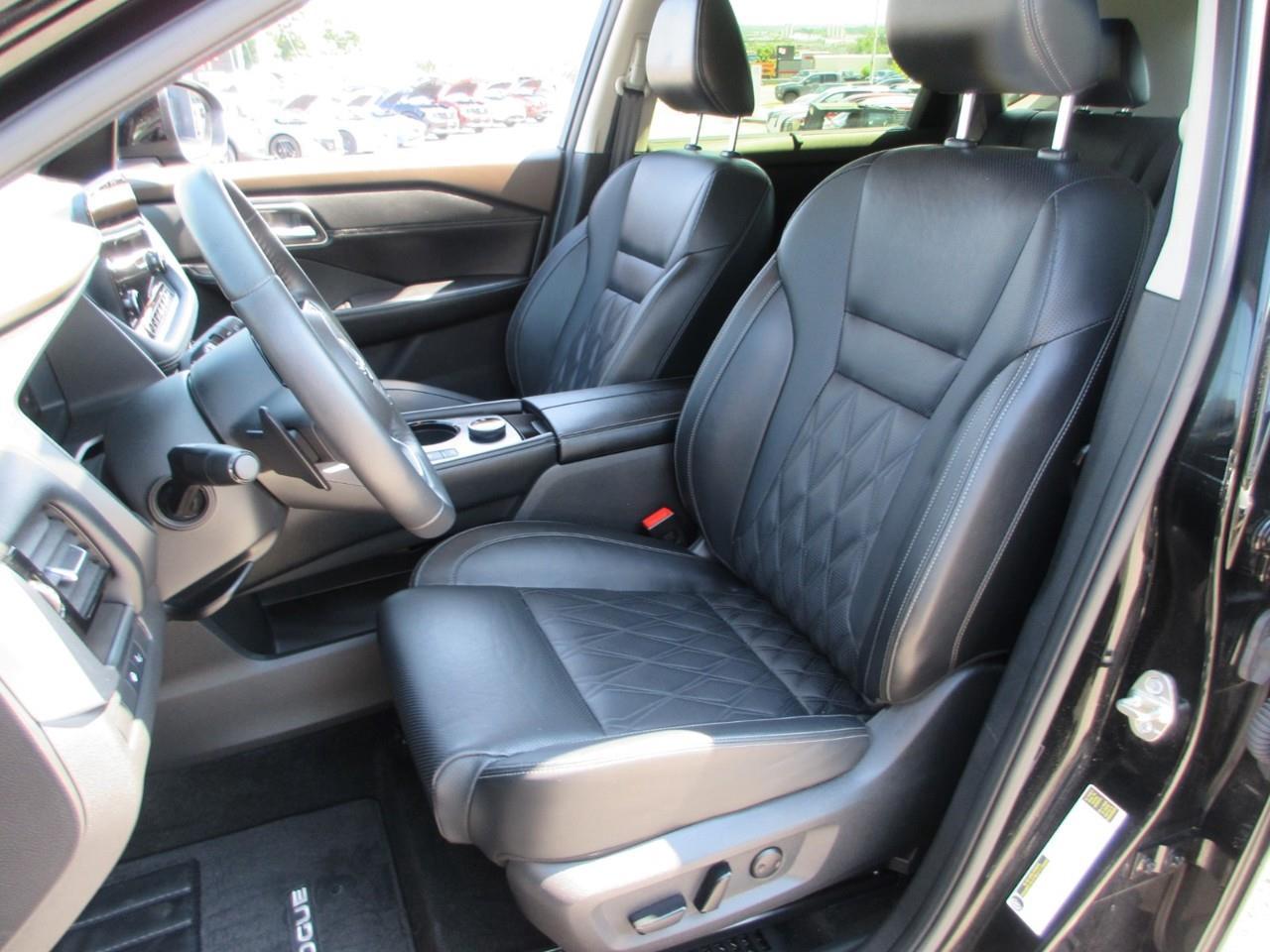2023 Nissan Rogue Platinum Photo