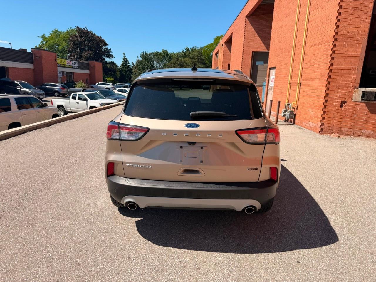 2020 Ford Escape Titanium Hybrid AWD Photo