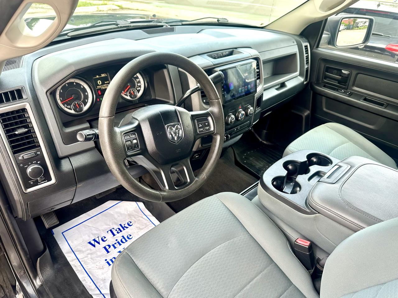 2017 RAM 1500 ST Photo