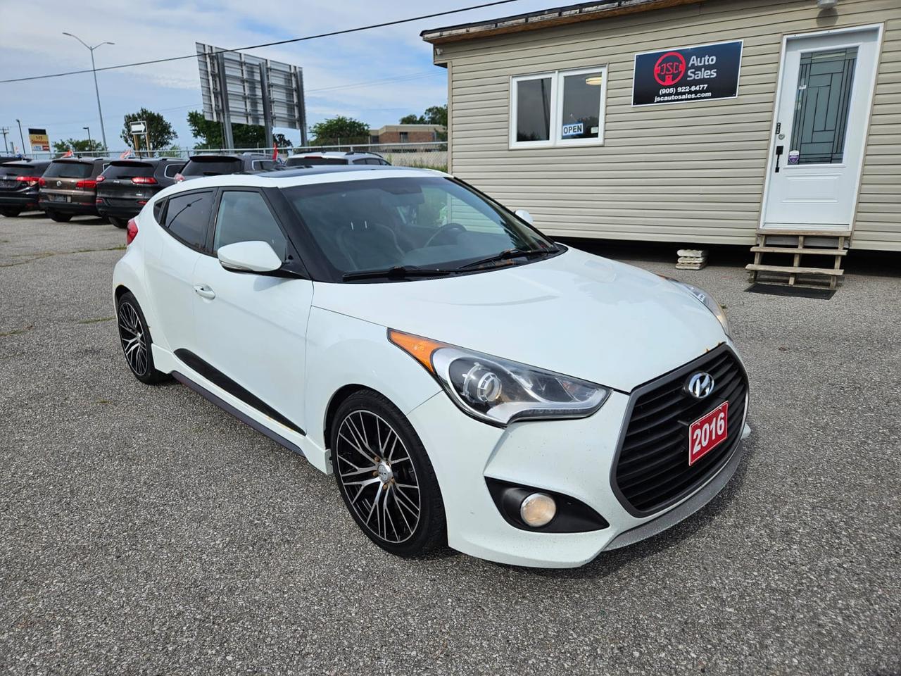 2016 Hyundai Veloster 3DR CPE AUTO TURBO - Photo #1