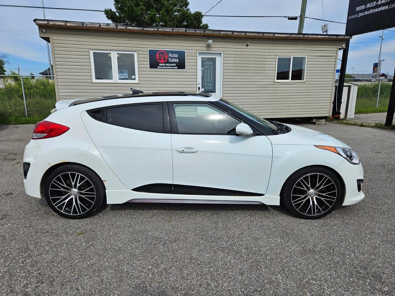 2016 Hyundai Veloster 3DR CPE AUTO TURBO Photo