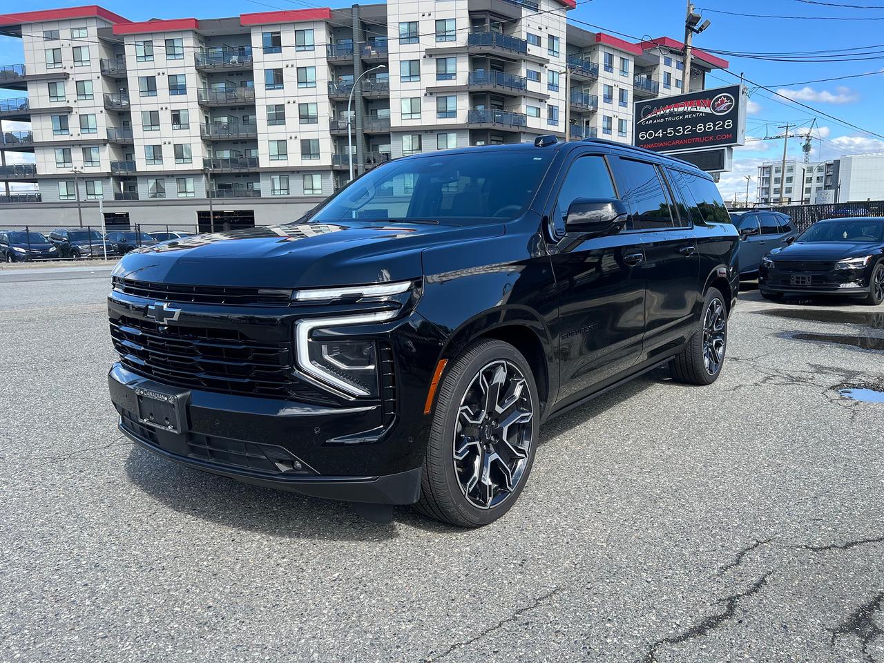 2025 Chevrolet Suburban RST Photo