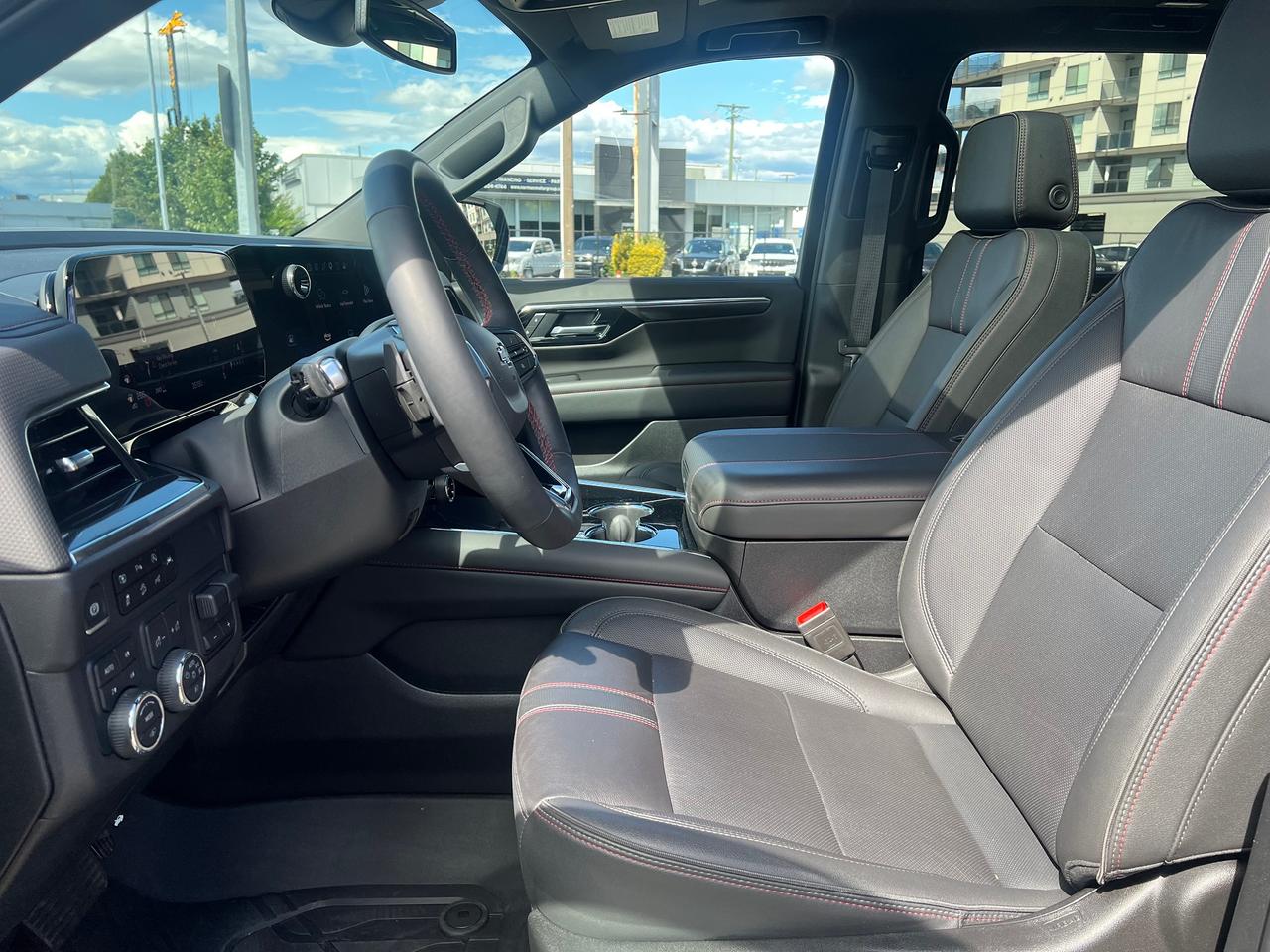 2025 Chevrolet Suburban RST Photo