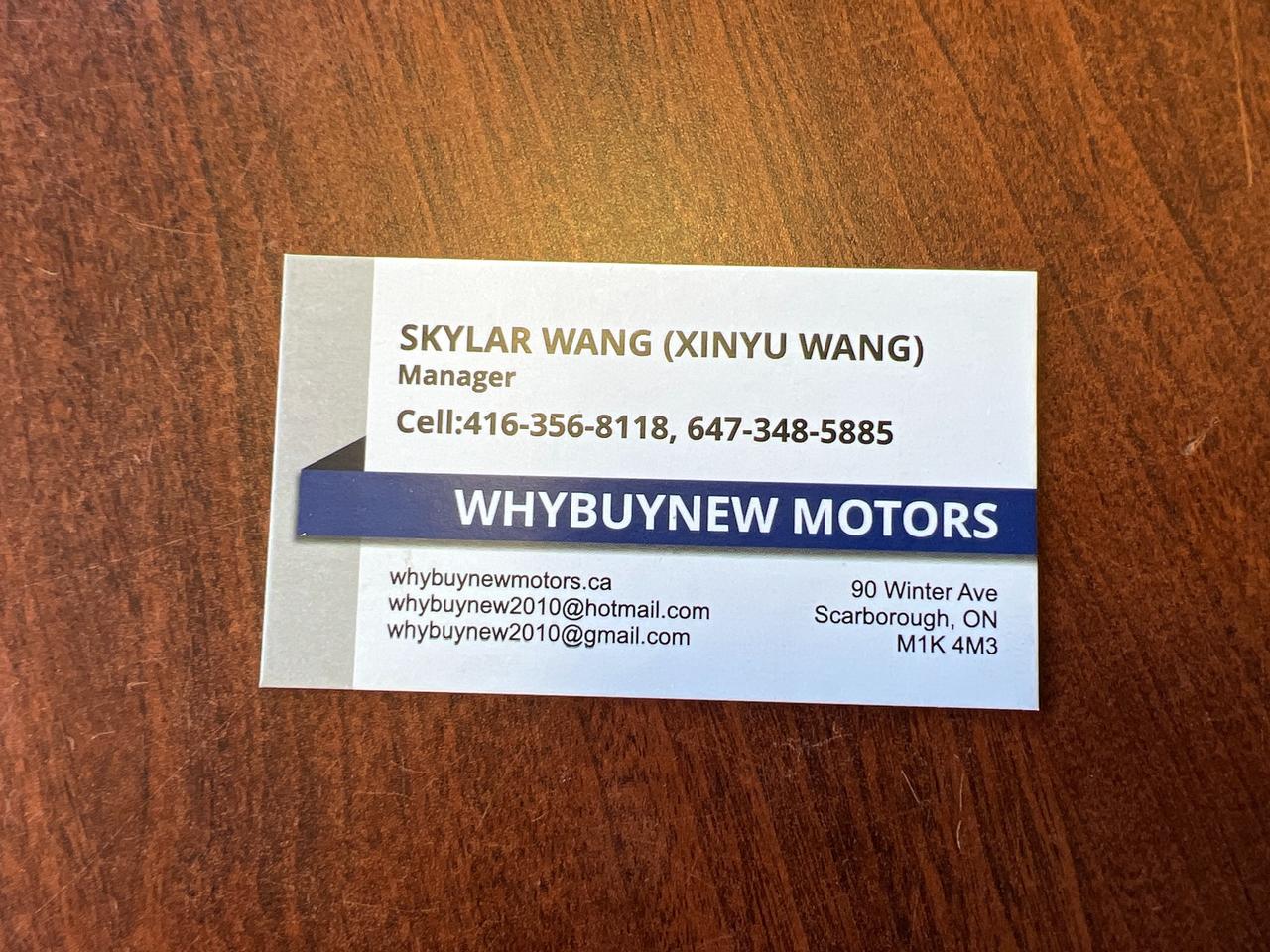 2015 Nissan Rogue SV Photo