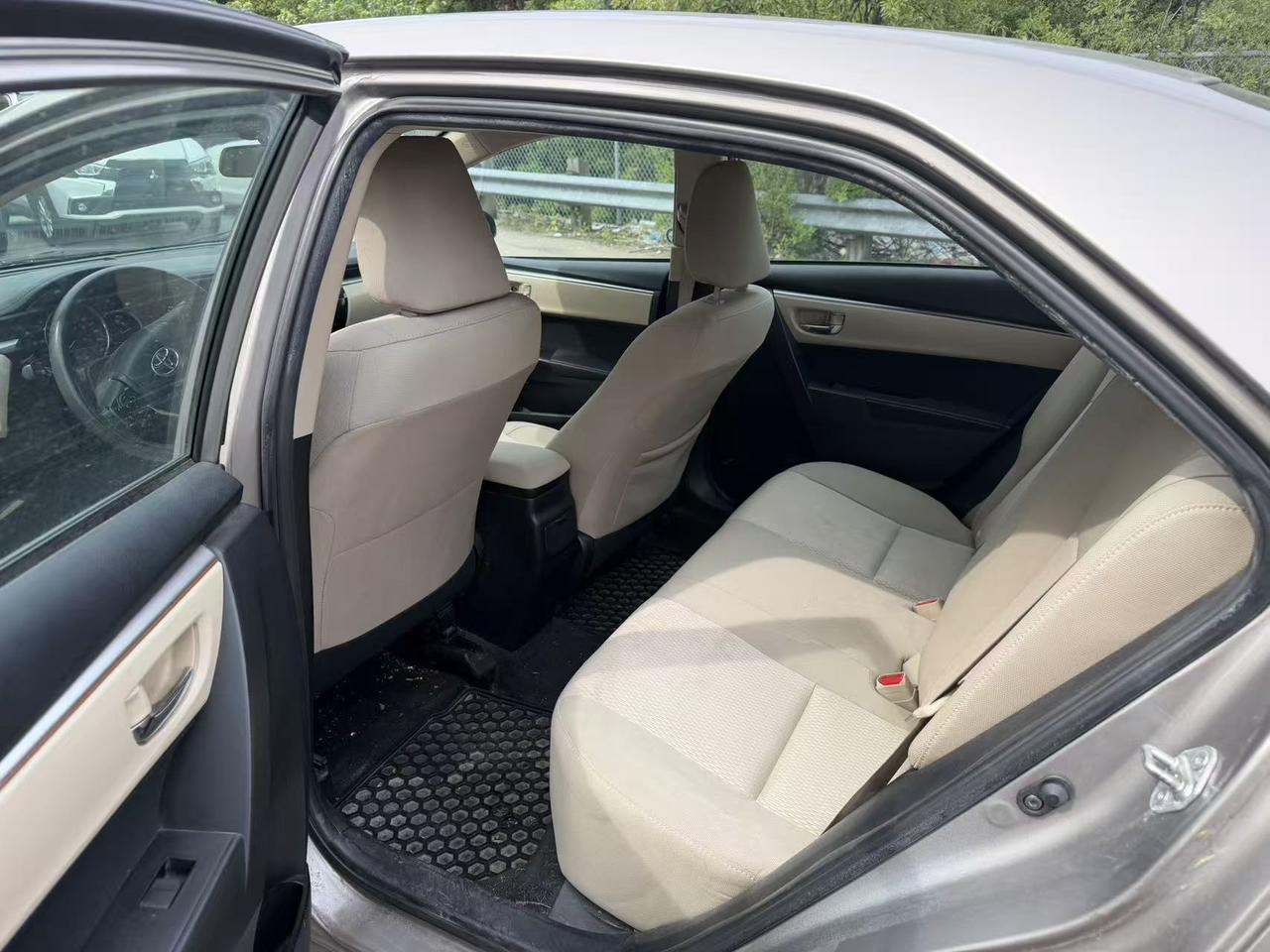 2014 Toyota Corolla LE Photo