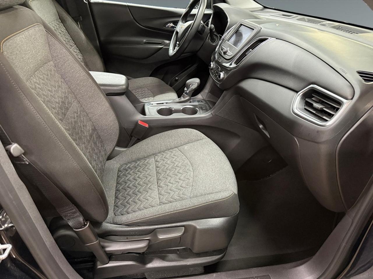 2024 Chevrolet Equinox AWD 4DR LT Photo